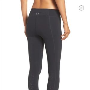 Under Armour Mirror Free Cut Stirrup Leggings